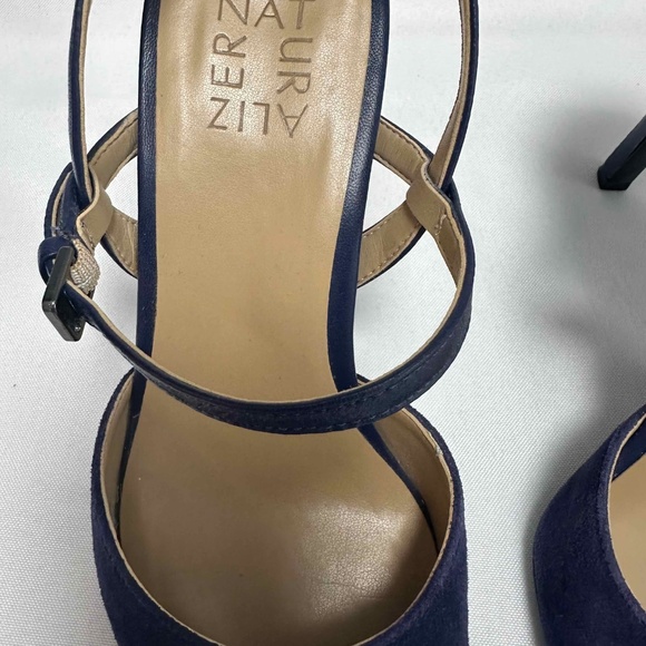 EUC Naturalizer Adalyn Pump in size 7.5 wide - Picture 8 of 11